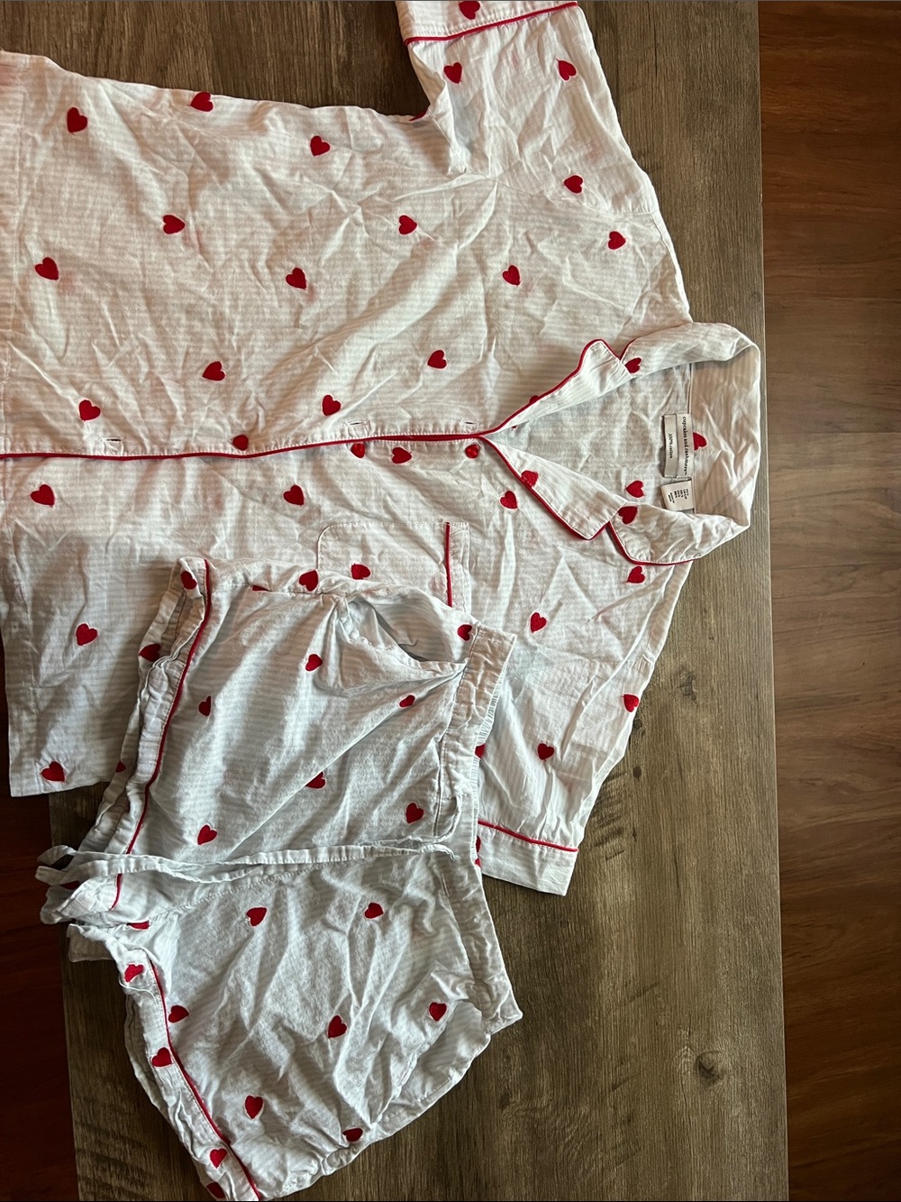 cupcakes & cashmere White Pajama Set with Red Heart Print
